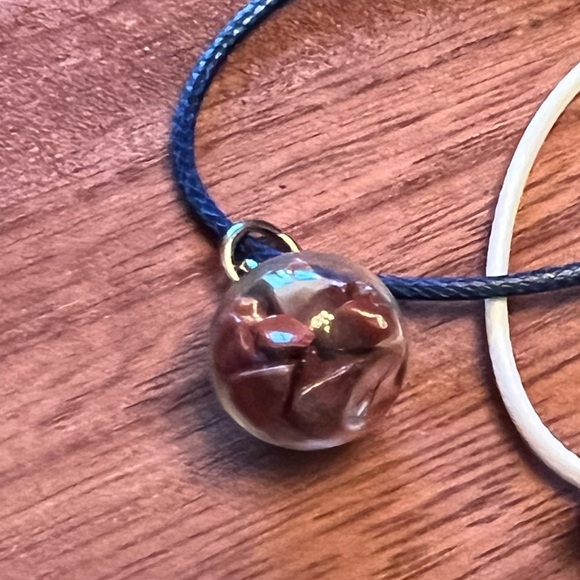 Hand filled glass globe pendants with assorted crystal chips. Set of 3. - Picture 3 of 4